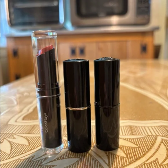 Three New Lipsticks- Damaged - Picture 2 of 3